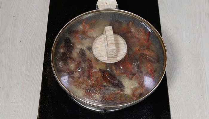 油焖小龙虾的做法 怎么做油焖小龙虾
