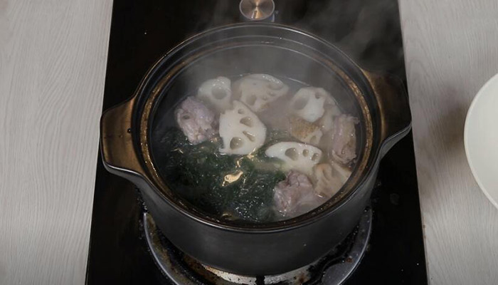 家常莲藕排骨汤的做法 排骨汤和什么菜搭配