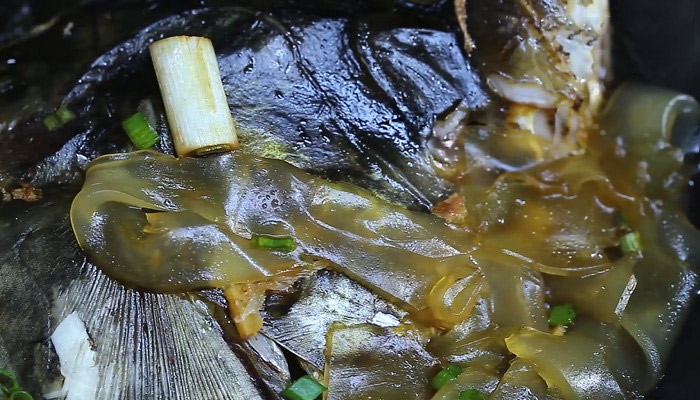 魚頭粉皮煲的做法魚頭粉皮煲怎麼做