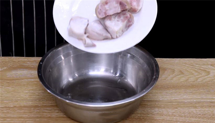 海带猪蹄汤的做法 海带猪蹄汤的家常做法