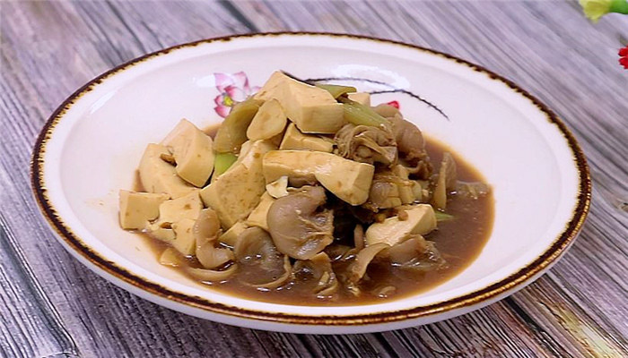 豆腐和什么炖 生蚝鱼肚炖豆腐的做法