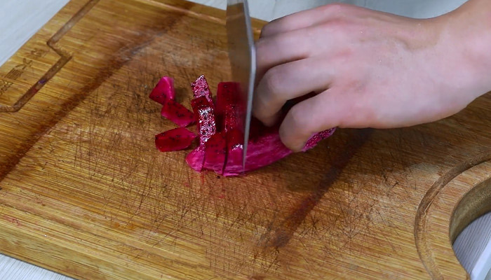 火龙果果冻的做法 自制果冻的做法