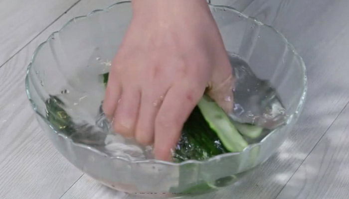 怎样腌制黄瓜皮 腌脆黄瓜皮的做法