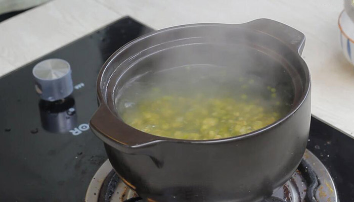 绿豆薏米水做法 绿豆薏米水怎么煮