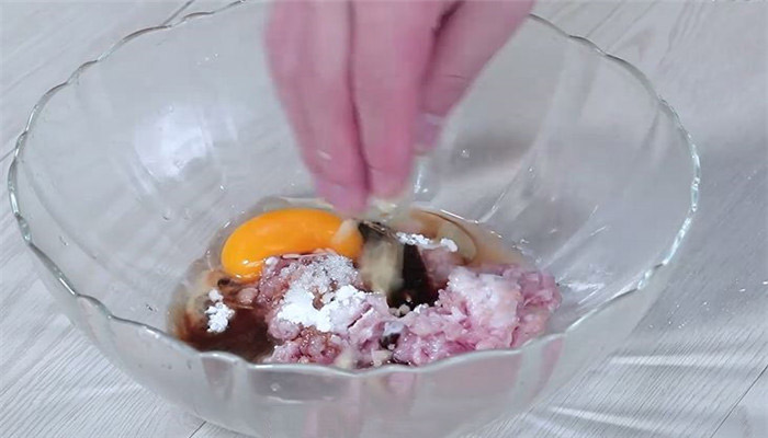 榨菜蒸猪肉的做法 广东蒸肉饼的做法