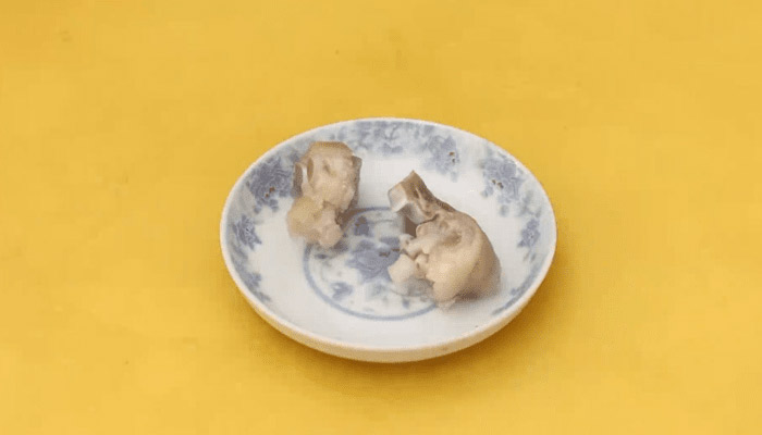 猪蹄炖花生米的做法 猪蹄炖什么好吃