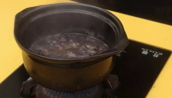 黑豆乌鸡汤的做法 黑豆乌鸡汤怎么煮