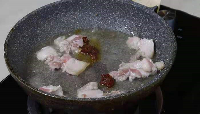 扁豆烧红烧肉怎么做 扁豆烧红烧肉的做法