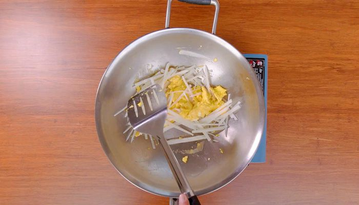 萝卜丝煎蛋汤怎么做 萝卜丝煎蛋汤的做法