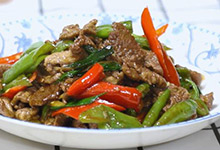 尖椒炒牛肉的做法 尖椒炒牛肉怎么炒