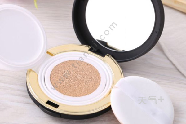 粉底液怎么涂才轻薄 tqjia