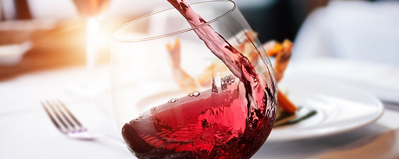 喝葡萄酒为什么用水晶杯 喝红酒为什么要选水晶杯