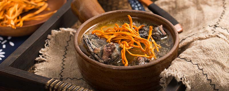 砂锅炖汤和不锈钢锅炖汤有什么区别 砂锅炖汤和不锈钢锅炖汤的区别