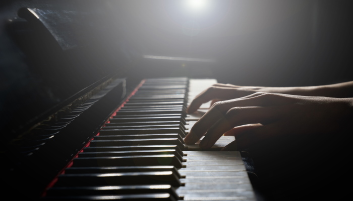 电子钢琴和钢琴有什么区别 电子钢琴和钢琴的区别