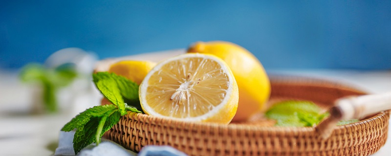 柠檬水是酸性还是碱性 柠檬水是酸性的吗