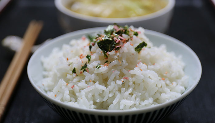 剩米饭怎么热像新蒸的 剩米饭如何热像新蒸的 