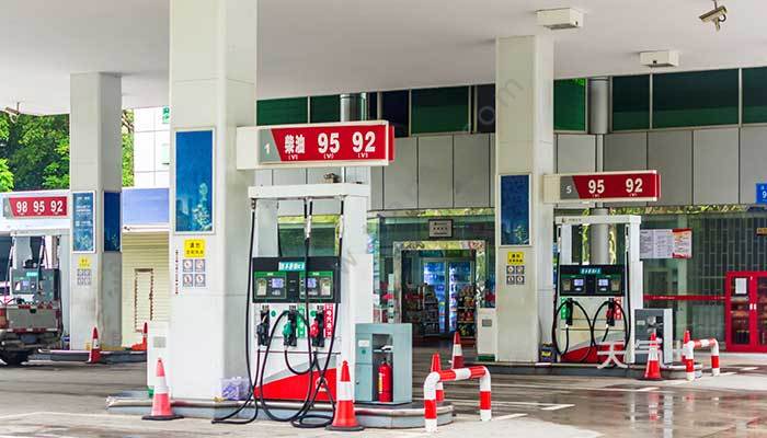 一吨柴油等于多少升油 一吨柴油换算成