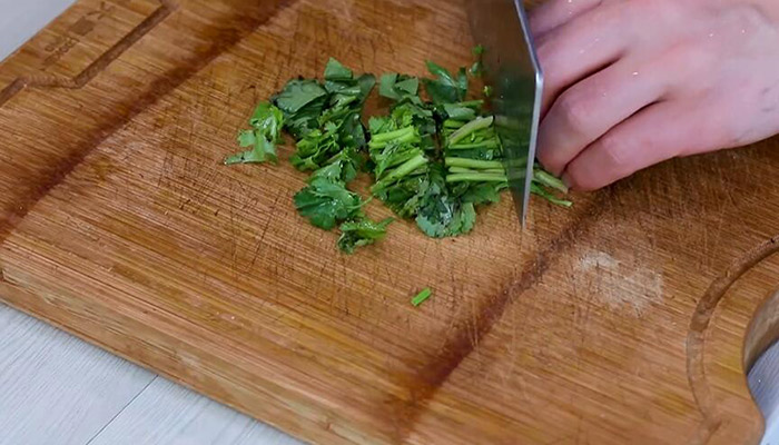 绿豆芽怎么炒好吃 绿豆芽的做法