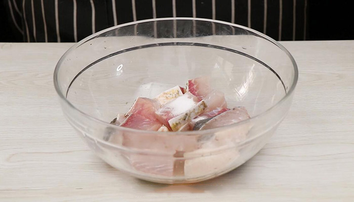 鱼火锅的家常做法 自制鱼火锅的方法