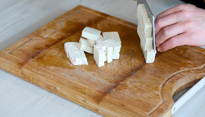 老豆腐怎么做好吃 老豆腐的做法