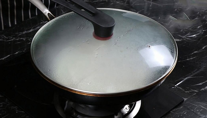 凤爪汤的做法 香菇凤爪汤的家常做法