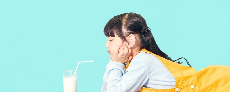鲜牛奶和纯牛奶的区别 鲜牛奶和纯牛奶有什么不同