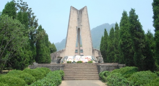 郑村烈士陵园图片